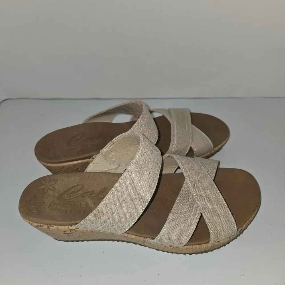 0391‎ Cali From Skechers Luxe Foam Sandals Beverlee Beige Wedge Slide Size 11
